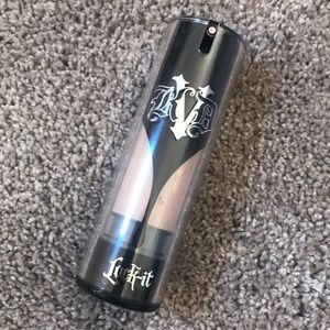 Kat Von D Lock It Foundation